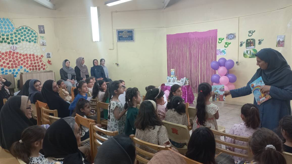 جشن دهه کرامت در کتابخانه عمومی امام صادق (ع) نظرآباد