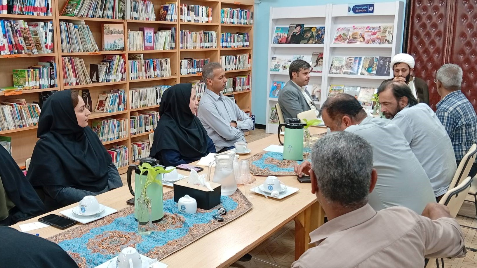 برگزاری جلسه شورای اداری شهرستان آبادان در کتابخانه «فرهنگ»