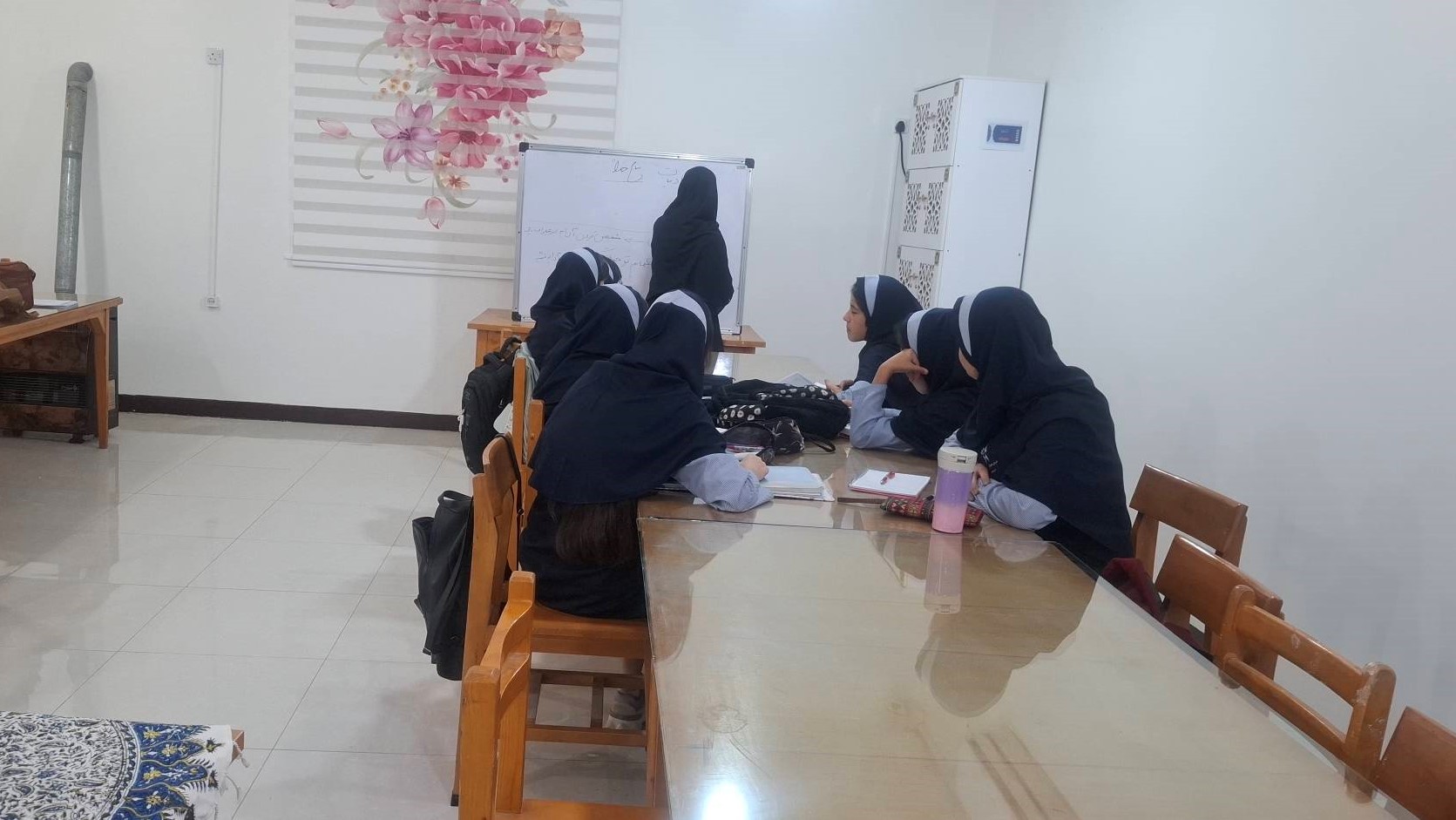 میزبانی کتابخانه امیرکبیر بندرماهشهر از طرح «قرار درسی»؛ پیوند آموزش و نشاط مطالعاتی در قلب کتابخانه