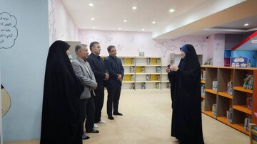 بازدیدشهردار سلطانیه از کتابخانه عمومی سیدافضل موسوی زنجان