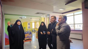 بازدیدشهردار سلطانیه از کتابخانه عمومی سیدافضل موسوی زنجان