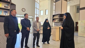 بازدیدشهردار سلطانیه از کتابخانه عمومی سیدافضل موسوی زنجان