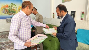 دیدار مدیرکل کتابخانه‌های عمومی استان یزد از خانواده معظم شهدا و جانبازان