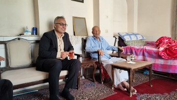 دیدار مدیرکل کتابخانه‌های عمومی استان یزد از خانواده معظم شهدا و جانبازان
