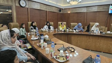 نشست صمیمانه با نویسنده کتاب «داستان بهنام»  در کتابخانه مرکزی پارک شهر