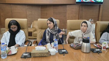 نشست صمیمانه با نویسنده کتاب «داستان بهنام»  در کتابخانه مرکزی پارک شهر