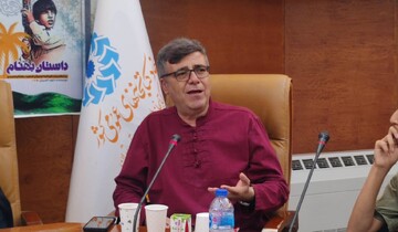 داوود امیریان،نویسنده اثر/نشست صمیمانه با نویسنده کتاب «داستان بهنام»  در کتابخانه مرکزی پارک شهر