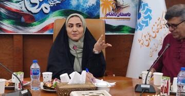 سمانه رحیمی،دبیرمحفل ادبی جوانه های کتابخانه مرکزی پارک شهر؛مجری-کارشناس نشست صمیمانه با نویسنده کتاب «داستان بهنام»  در کتابخانه مرکزی پارک شهر