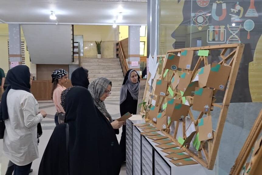 نمایشگاه «امام فطرت» در کتابخانه حکیم میرفندرسکی گرگان برگزار شد