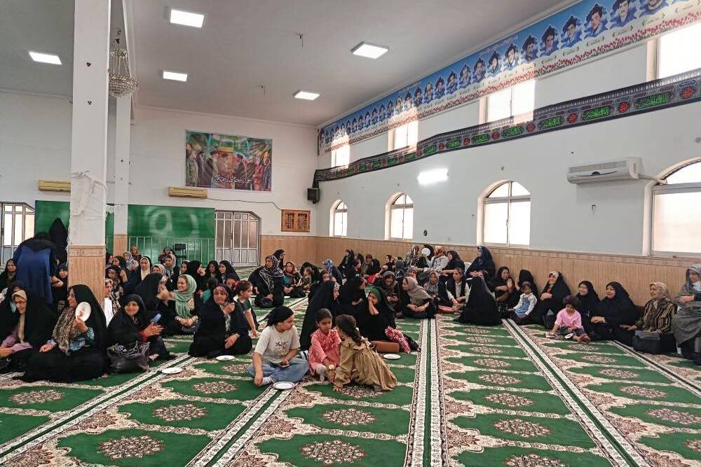 کتاب «اصلاح الگوی مصرف» در مسجد جامع نوکنده بندرگز معرفی شد