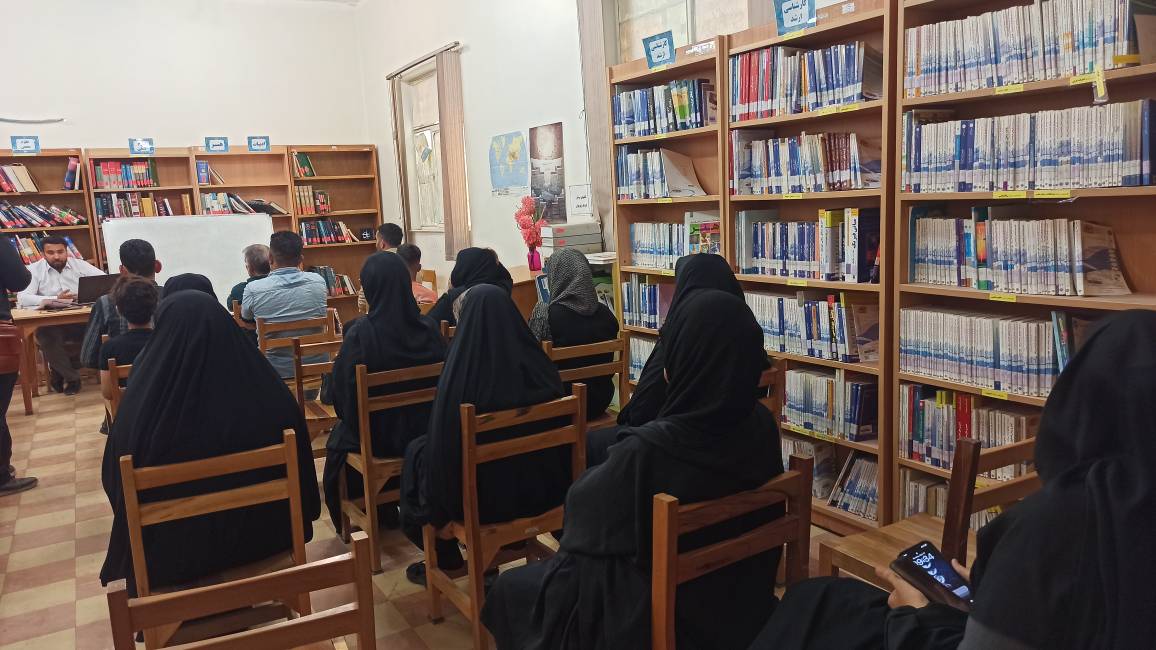 گامی در مسیر رشد فردی و حرفه‌ای؛ جلسه توانمندسازی در کتابخانه شهید مدنی برگزار شد