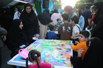 از لبخند کودکان در ایستگاه نقاشی تا استقبال گرم بزرگترها از منابع مطالعاتی غدیر در غرفه کتابخانه‌های عمومی چهارمحال و بختیاری