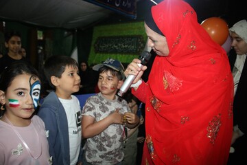 از لبخند کودکان در ایستگاه نقاشی تا استقبال گرم بزرگترها از منابع مطالعاتی غدیر در غرفه کتابخانه‌های عمومی چهارمحال و بختیاری