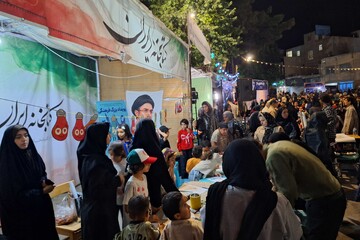غرفه فرهنگی کتابخانه ایران در شب و روز عید غدیر