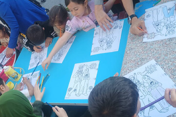 غرفه فرهنگی کتابخانه ایران در شب و روز عید غدیر