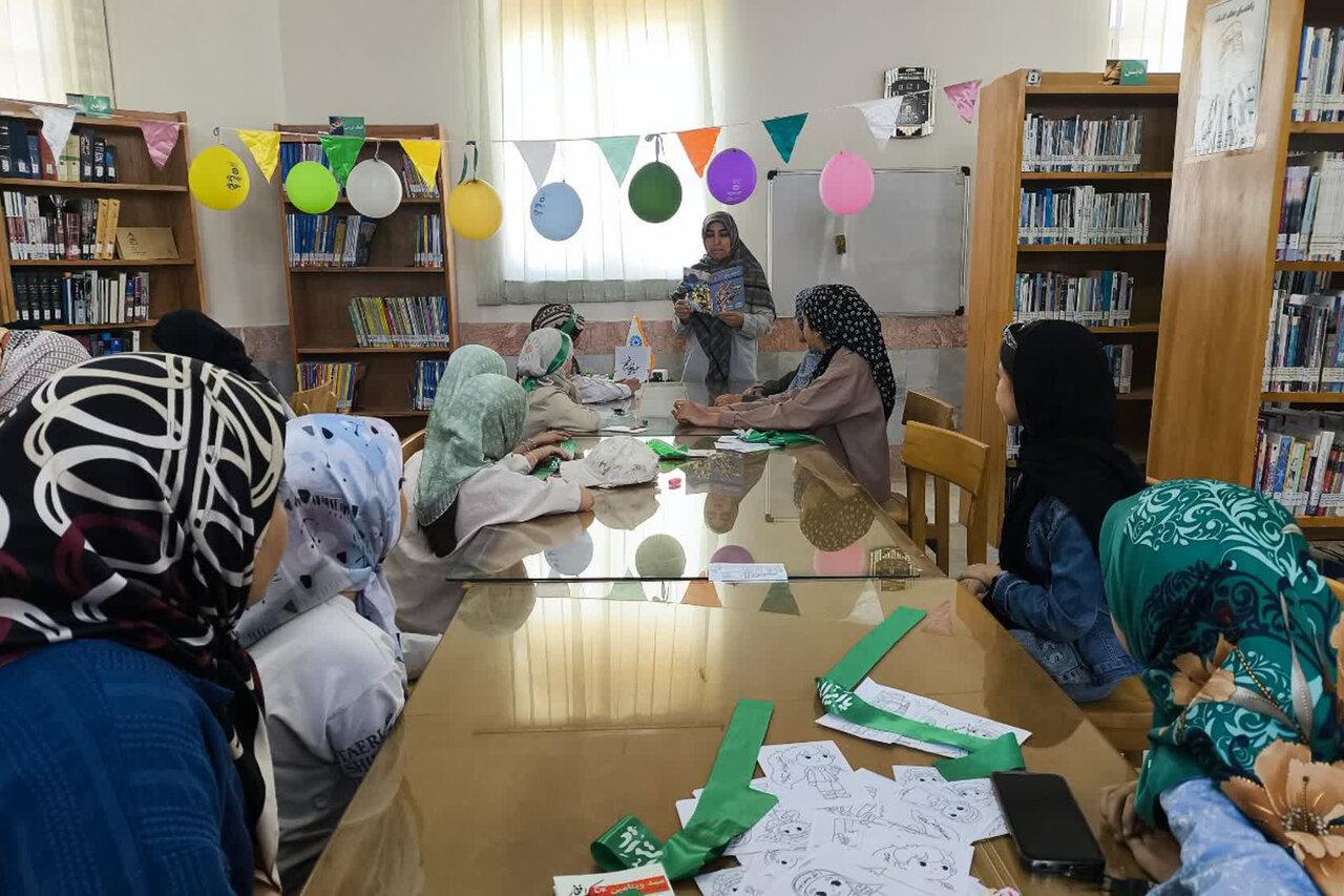 جشن «بیعت خورشید» در کتابخانه شهدای روستای خیرآباد اراک برگزار شد