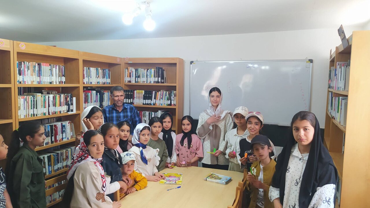 کتابخانه‌های عمومی ابهر میزبان برنامه‌های متنوع عیدغدیر برای کودکان و نوجوانان شدند
