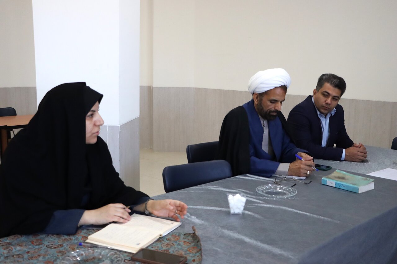 لزوم بازنگری در شاخصهای فرهنگی و تقویت زیرساختهای کتابخانهای شهرستان