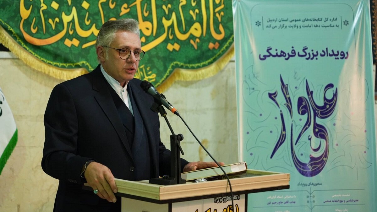 نشست تخصصی غدیرشناسی «علیوار» در آستان مقدس امامزاده سید صدرالدین برگزار شد