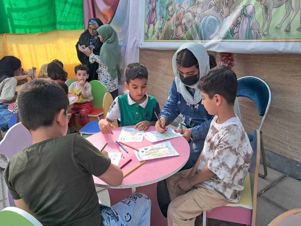حضور فعال غرفه کتابخانه امام حسن مجتبی (ع) در روستای بختیار
