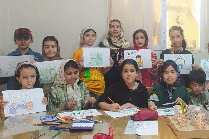 برگزاری برنامههای فرهنگی آموزشی در کتابخانه شهید زراستوند اراک