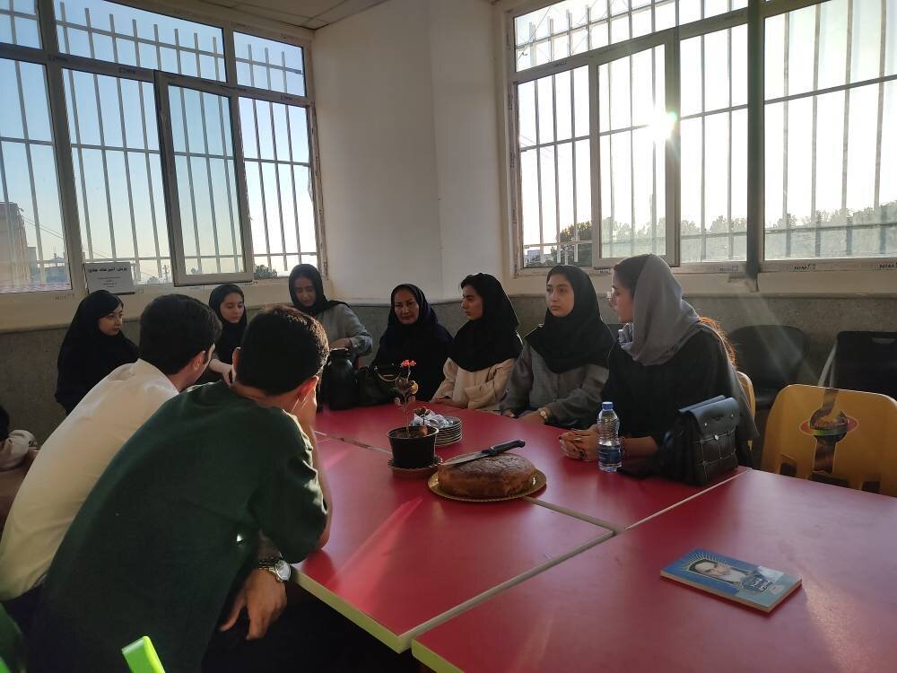 برگزاری کارگاه «آشپزخانه خلاق؛ راهکارهای ساده‌زیستی» در کتابخانه مرکزی اسفراین