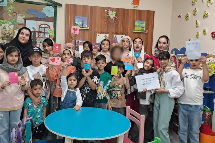 خرداد کتابخوانی؛ لبخند کودکانه در قفسههای کتابخانه شهدای قورچیباشی