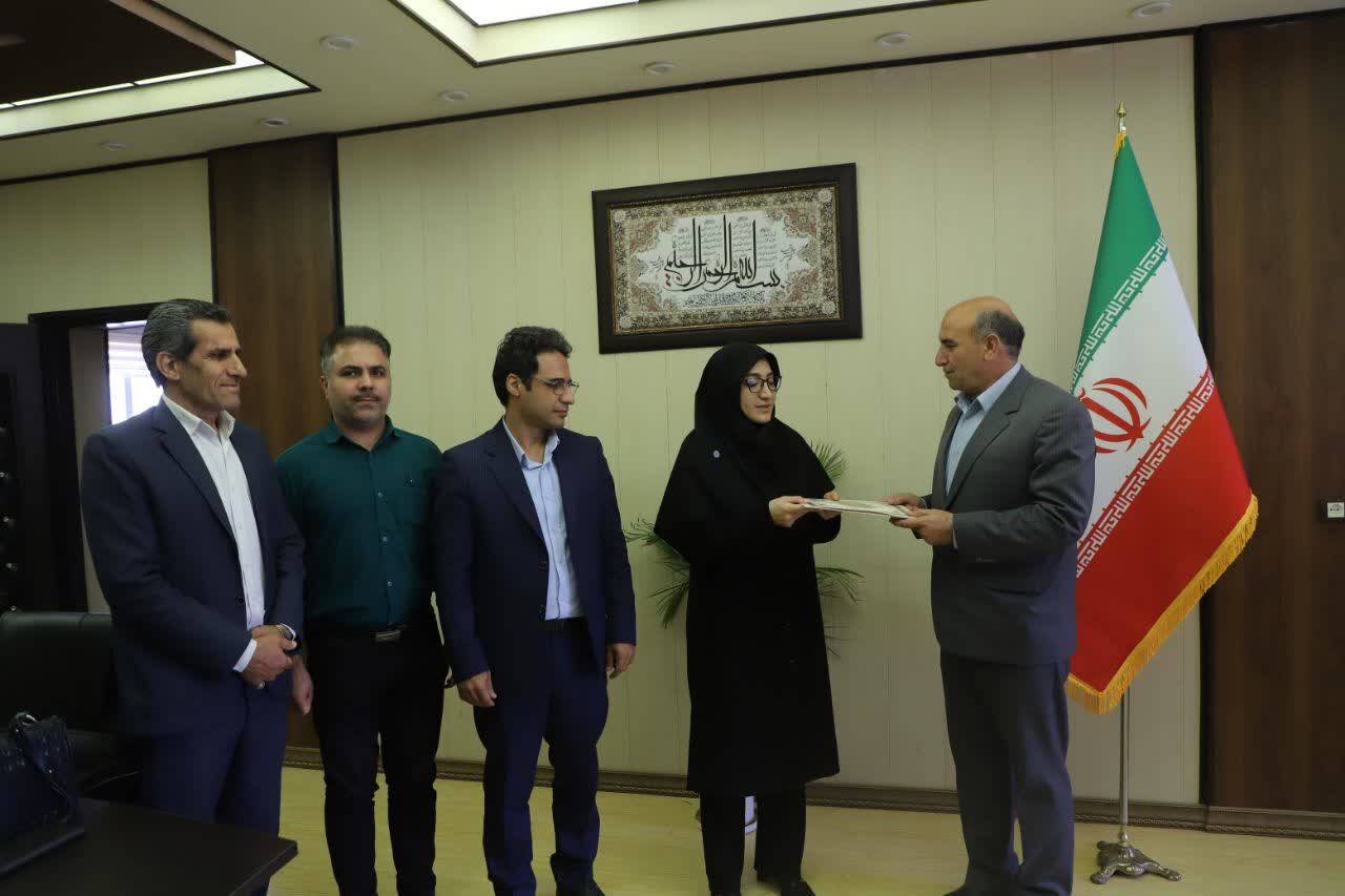پیگیری وضعیت کتابخانههای پلدختر و خرمآباد در دیدار با فرمانداران