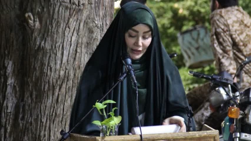 شعرخوانی شاعران آیینی در اجتماع مردمی اهواز