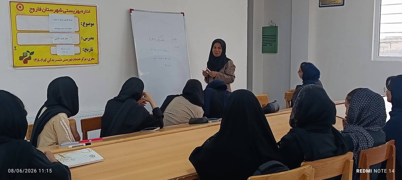 بدرقه بهار در کتابخانه های استان با برگزاری برنامه های کتاب محور