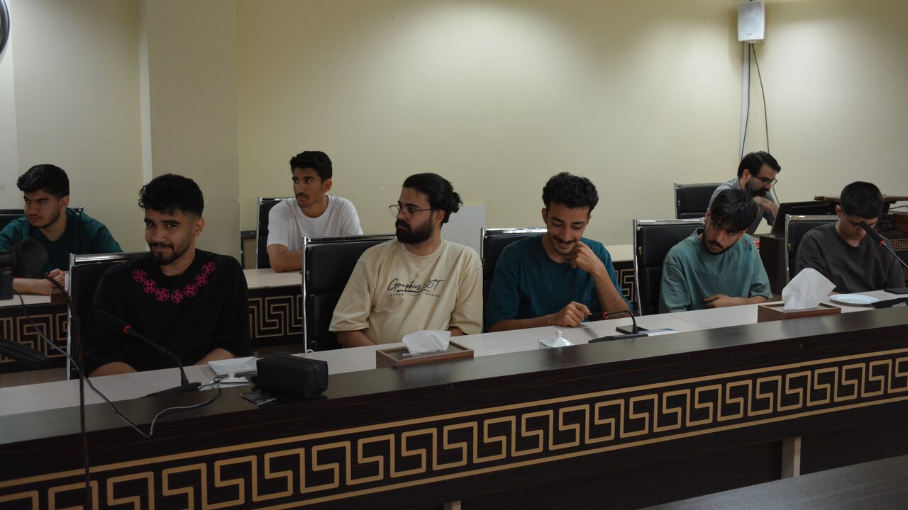برگزاری کارگاه روانشناسی «۱، ۲، ۳، تمرکز» در کتابخانه عمومی امیرکبیر کرمانشاه