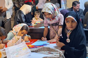 تداوم حضور غرفه کتابخانه‌ ایران در یکصدمین شب تجمعات ضدصهیونیستی