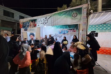 تداوم حضور غرفه کتابخانه‌ ایران در یکصدمین شب تجمعات ضدصهیونیستی