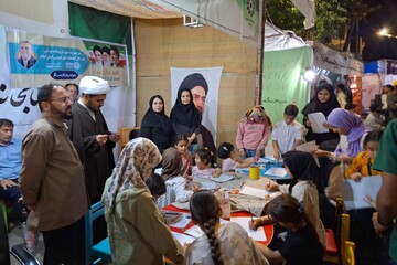 تداوم حضور غرفه کتابخانه‌ ایران در یکصدمین شب تجمعات ضدصهیونیستی