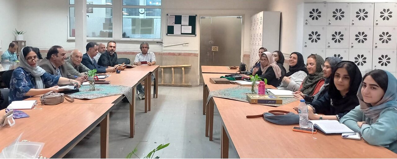 بدرقه بهار در کتابخانه های استان با برگزاری برنامه های کتاب محور
