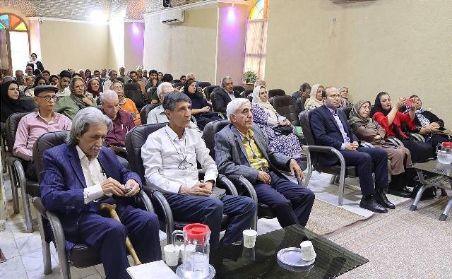 برگزاری نشست «تاریخ شفاهی و داستان‌هایی از کرمان قدیم» در کتابخانه مرکزی کرمان