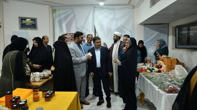 افتتاح نمایشگاه و فروشگاه صنایع‌دستی «هنرهای دستی اهالی کتاب» در راور