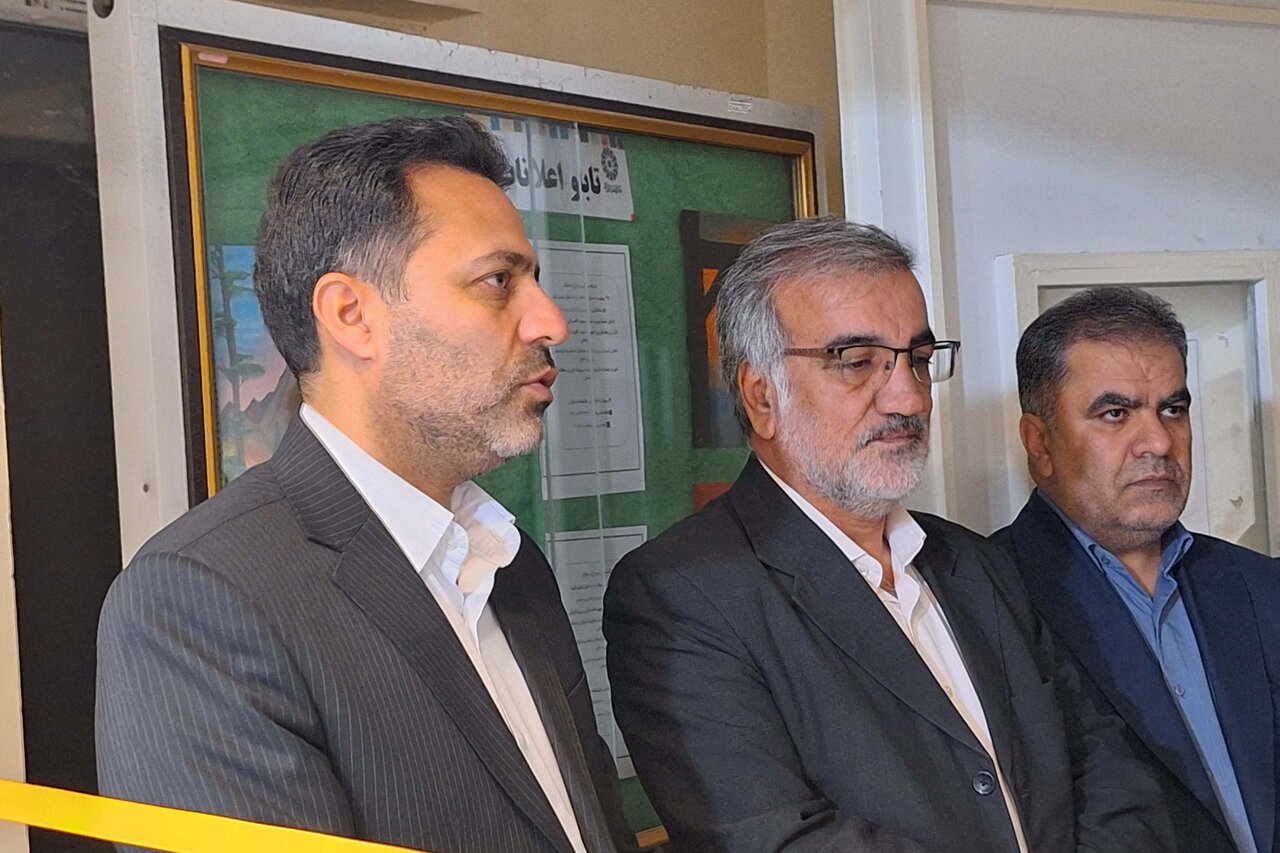 افتتاح کارگاه سفال شهدای میناب در کتابخانه مرکزی ایلام