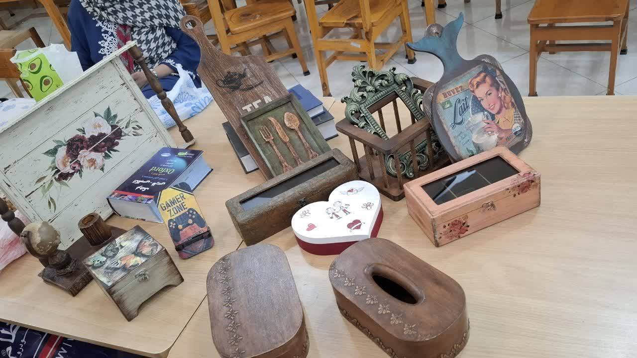 برگزاری آیین بزرگداشت روز صنایعدستی با محوریت کارگاه سفالگری و نشست تخصصی