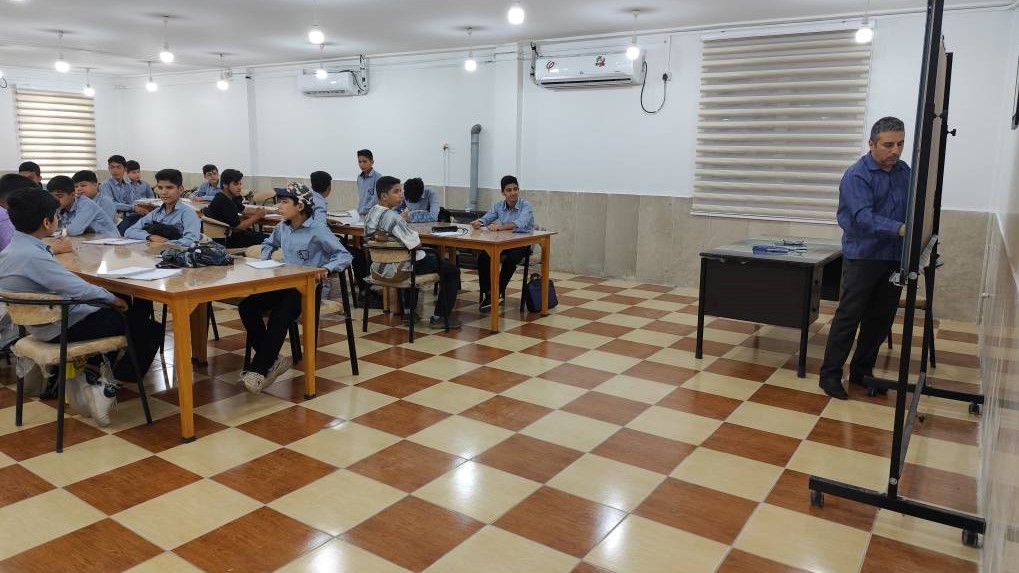 کتابخانه شهدای چمران، مأمن تحصیلی دانشآموزان شد/ اجرای طرح ابتکاری «قرار درسی» در بندرماهشهر
