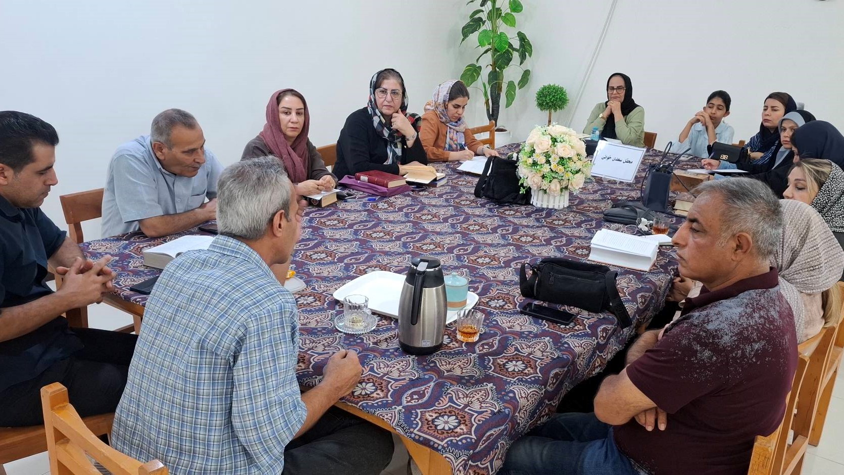 طنین غزلهای شیخ اجل در کتابخانه امیرکبیر؛ نشست «سعدیپژوهی» در بندرماهشهر برگزار شد