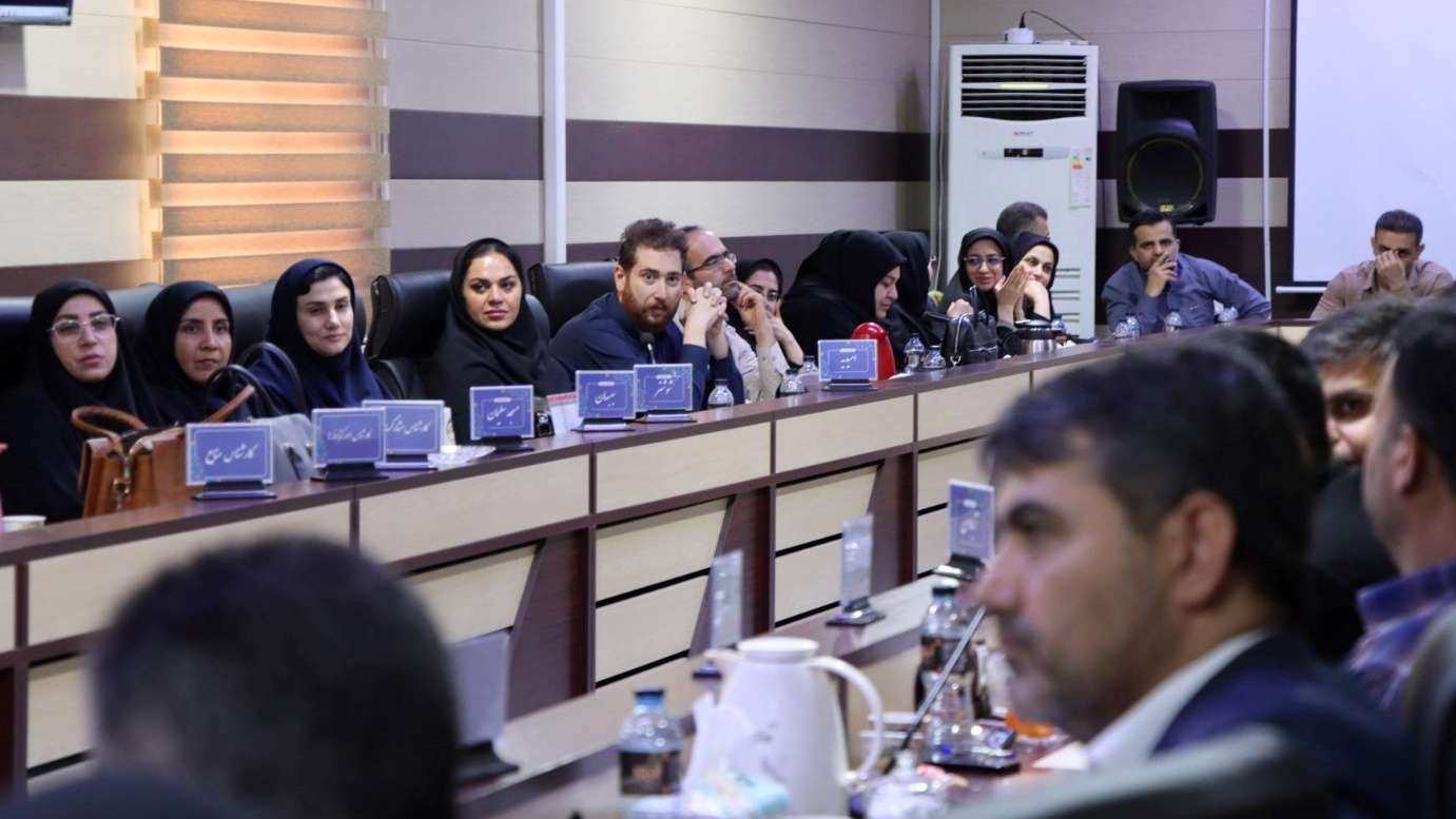 تشریح برنامههای پیشروی ادارهکل کتابخانههای عمومی خوزستان