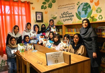 کارگاه هم‌اندیشی «نسل جوان برای زمین سبز» در کتابخانه حافظ گرگان