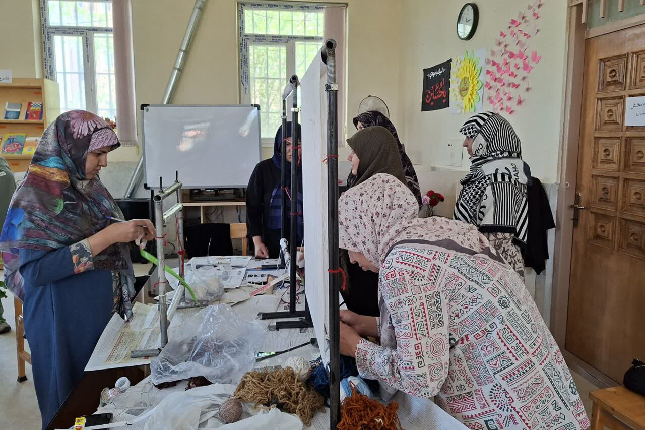 کتابخانه واران روستای جاسب؛ پایگاه توانمندسازی بانوان و کودکان