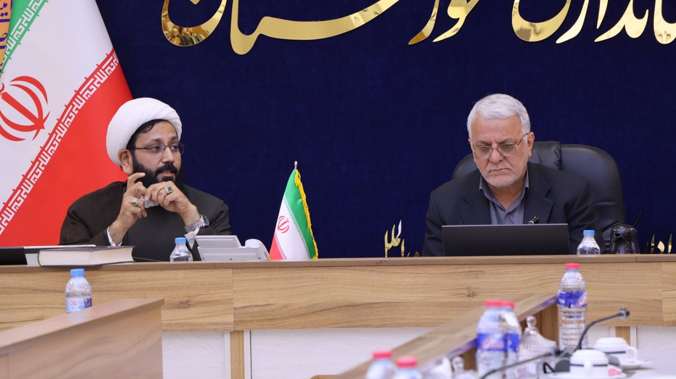 برنامه‌ریزی برای استعدادیابی نوجوانان و جذب خیرین کتابخانه‌ساز در خوزستان/ تأکید بر پیگیری مصوبات و سهم نیم‌درصد شهرداری‌ها