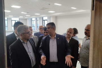 بازدید استاندار مرکزی از روند اجرایی پروژه کتابخانه مرکزی استان