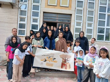 نشست کتابخوانی به مناسبت گرامی داشت هفته خانواده