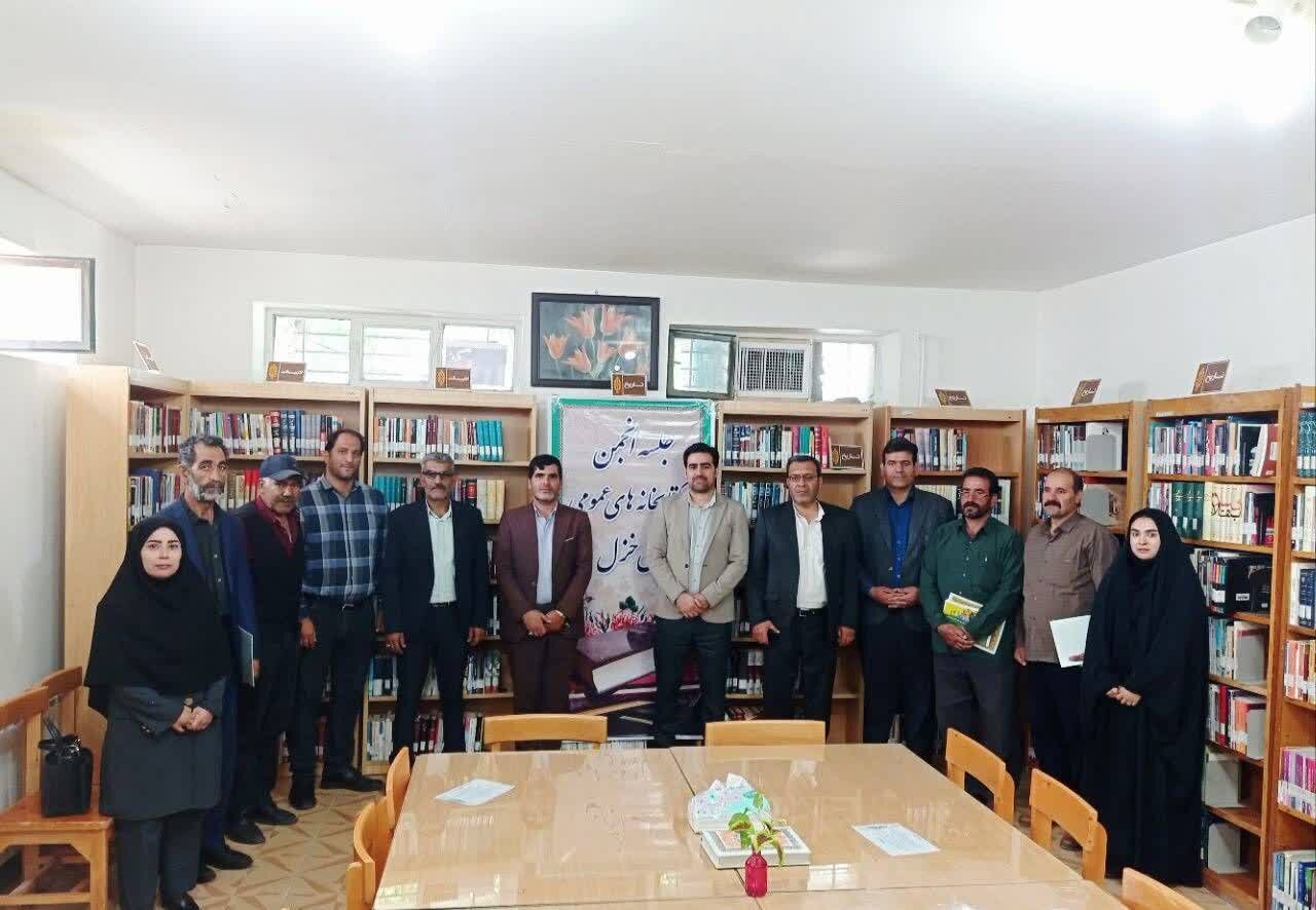 کتاب بهترین نمود دانش و آگاهی در جامعه است