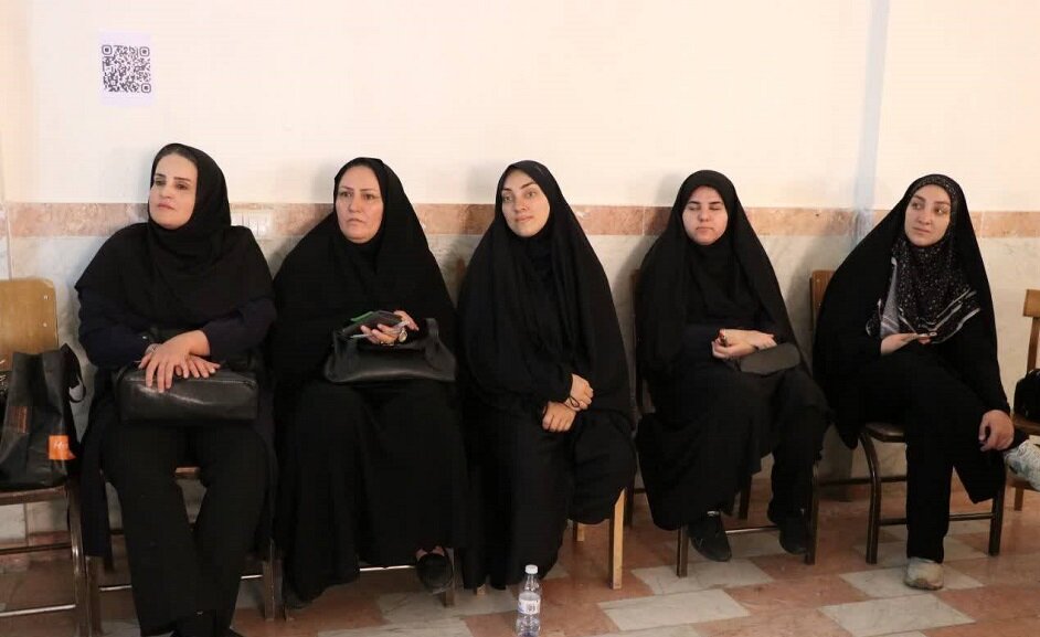برگزاری پویش ملی «هم سخن» در کتابخانه عمومی سعدالدین وراوینی مشگینشهر