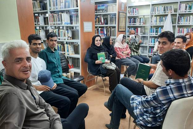 از تبلور دانایی در نشست‌های کتابخوان تا نجوای بندگی در رواق کتابخانه‌های عمومی خراسان رضوی